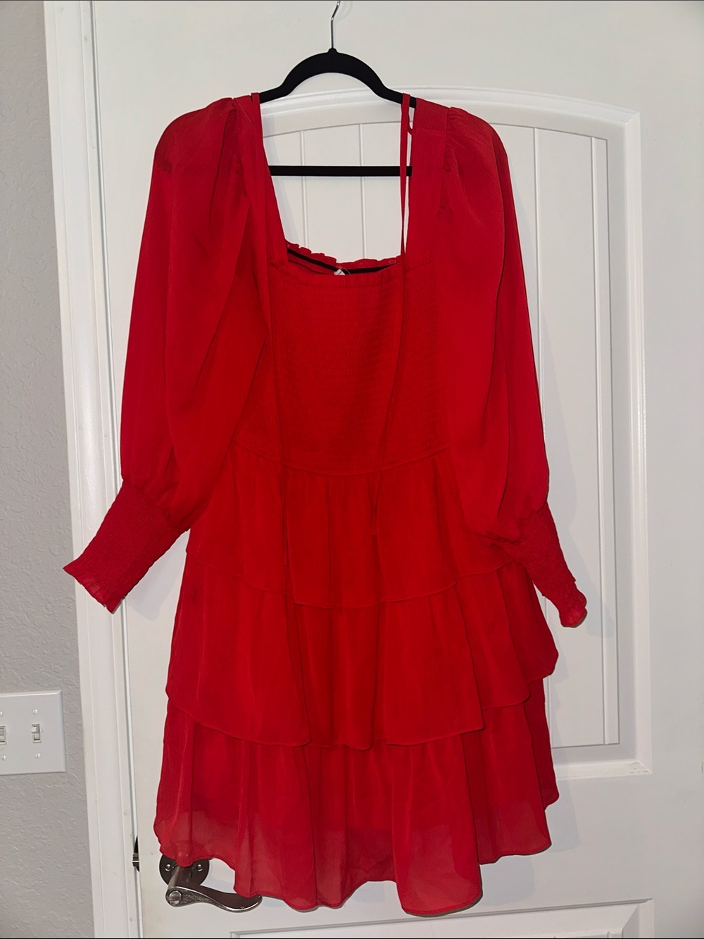 Women's Red Tiered Long-Sleeve Mini Dress